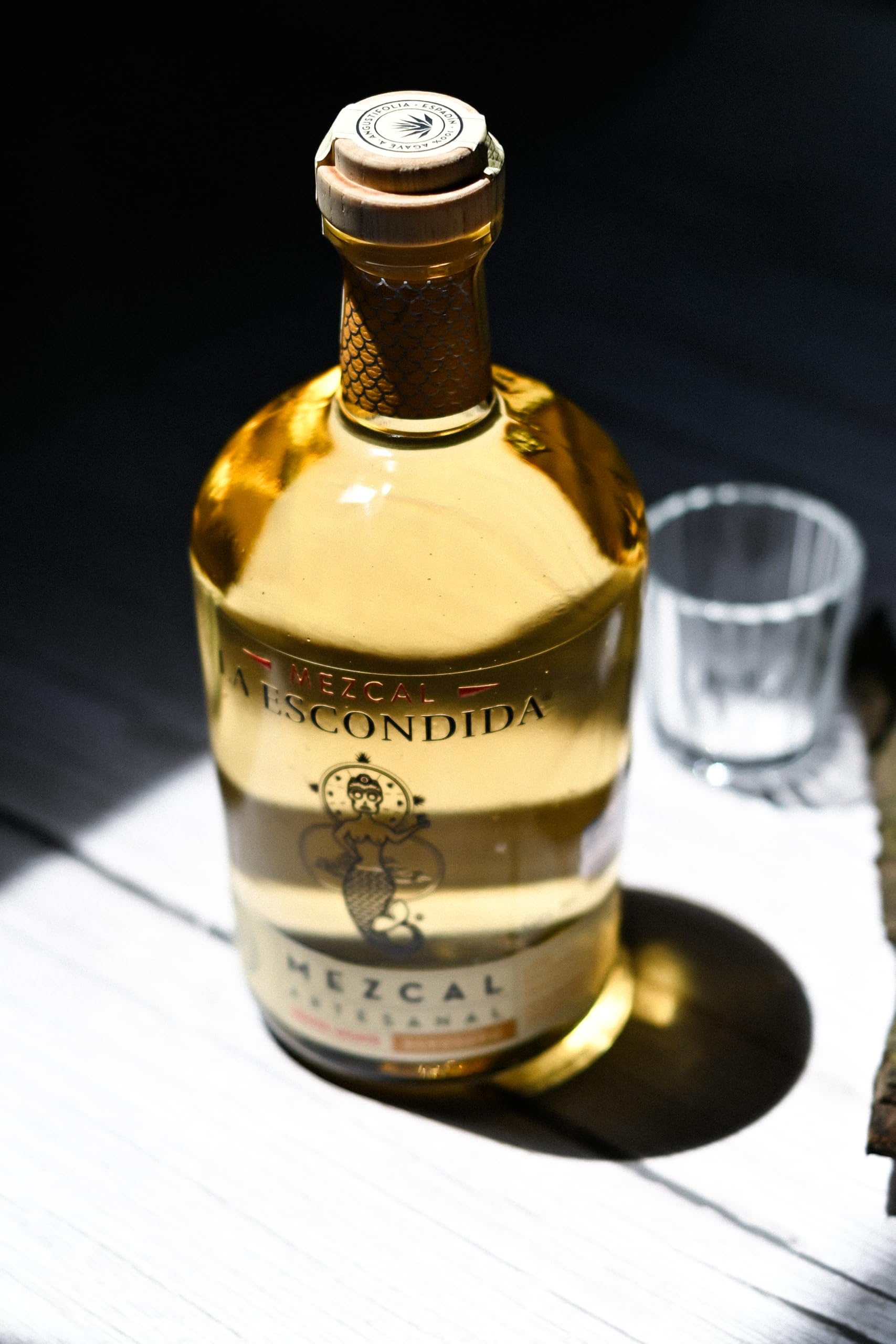 La Escondida Mezcal Artesanal Reposado 40% Vol. 0,7l in Giftbox