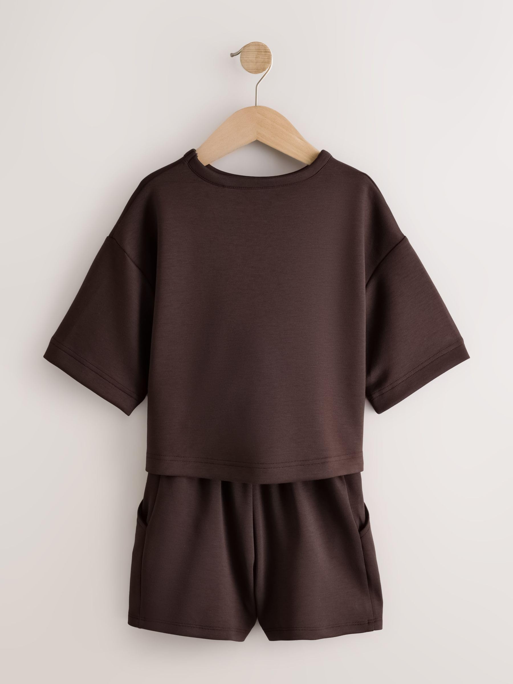 NEXT Niñas Conjunto supersuave de camiseta y pantalones cortos