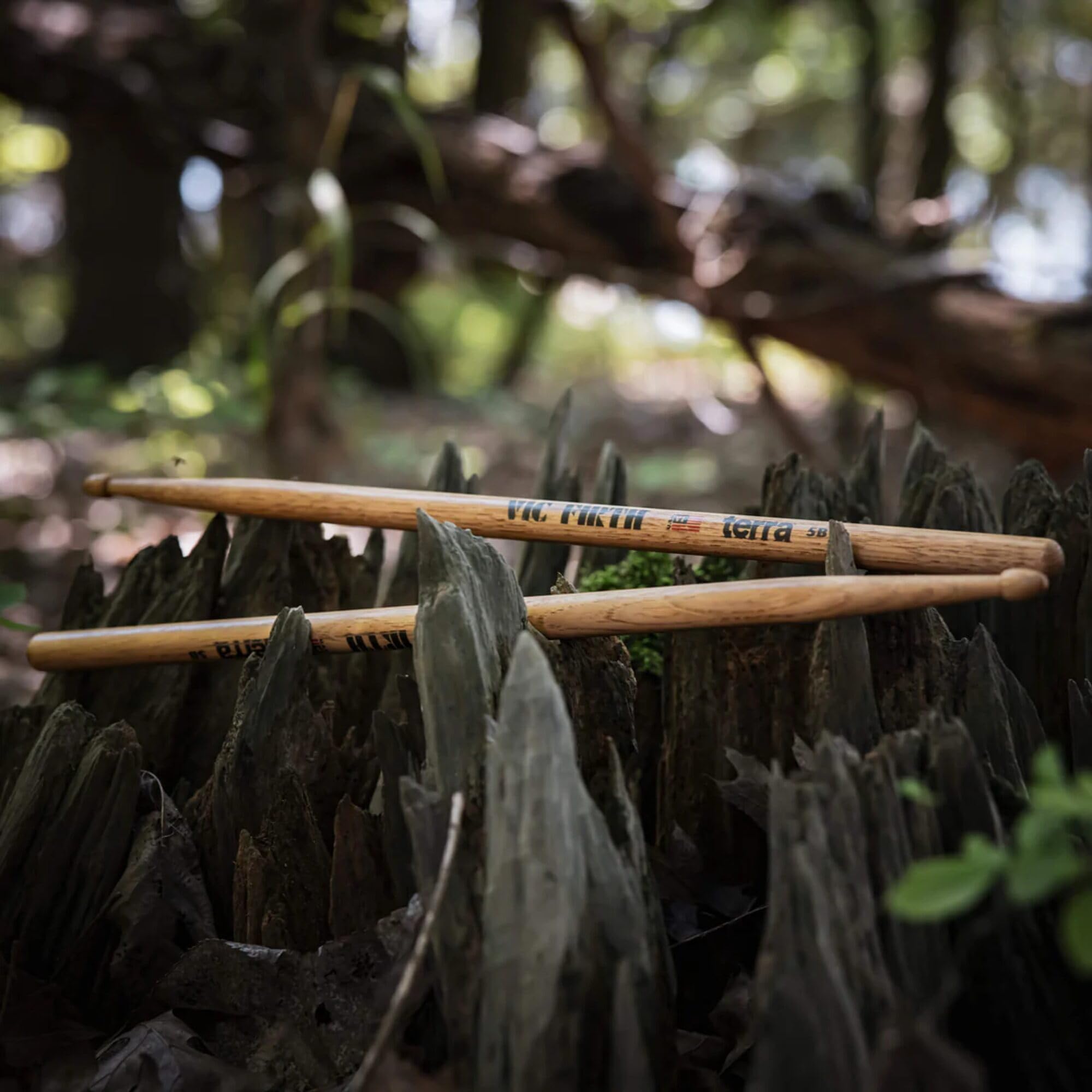 Vic Firth - Baquetas American Classic® Serie Terra 5BT - American Hickory - Punta de madera - Paquete de 4 pares