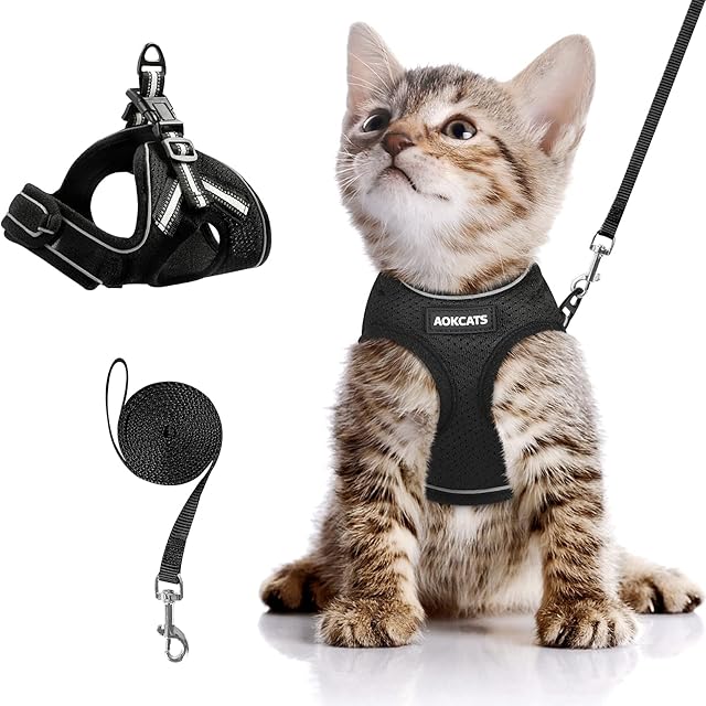 AOKCATS Cat Harness and Lead Set, Cat Leash Cat Harness Escape Proof, Kitten Harness and Lead Set with Reflective Strips for Walking, Soft & Adjustable Comfort for Small Cat Pet Kitten, S Black