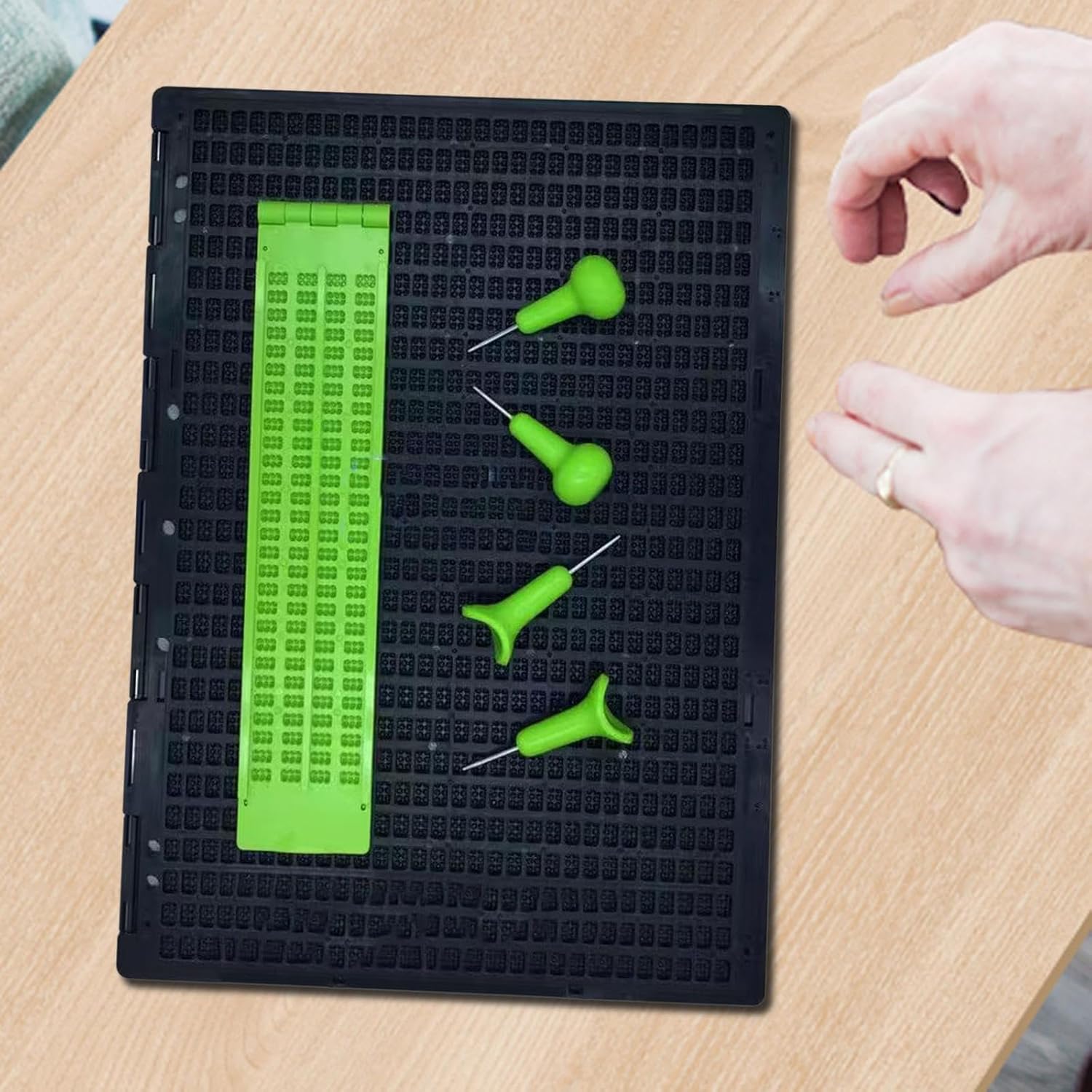 FABLOFT 2 Braille Slate and 4 Stylus Portable Braille Writing Slate for Blind Writer