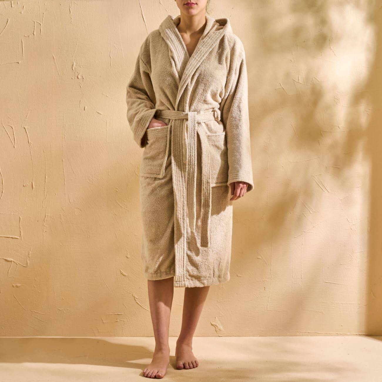 Accappatoio con Cappuccio, Accappatoio Uomo e Donna, per Sauna e SPA, in Spugna di Cotone, 420 gr/mq, per Sauna e SPA, Morbido, Assorbente, Resistente. Modello: Minerva