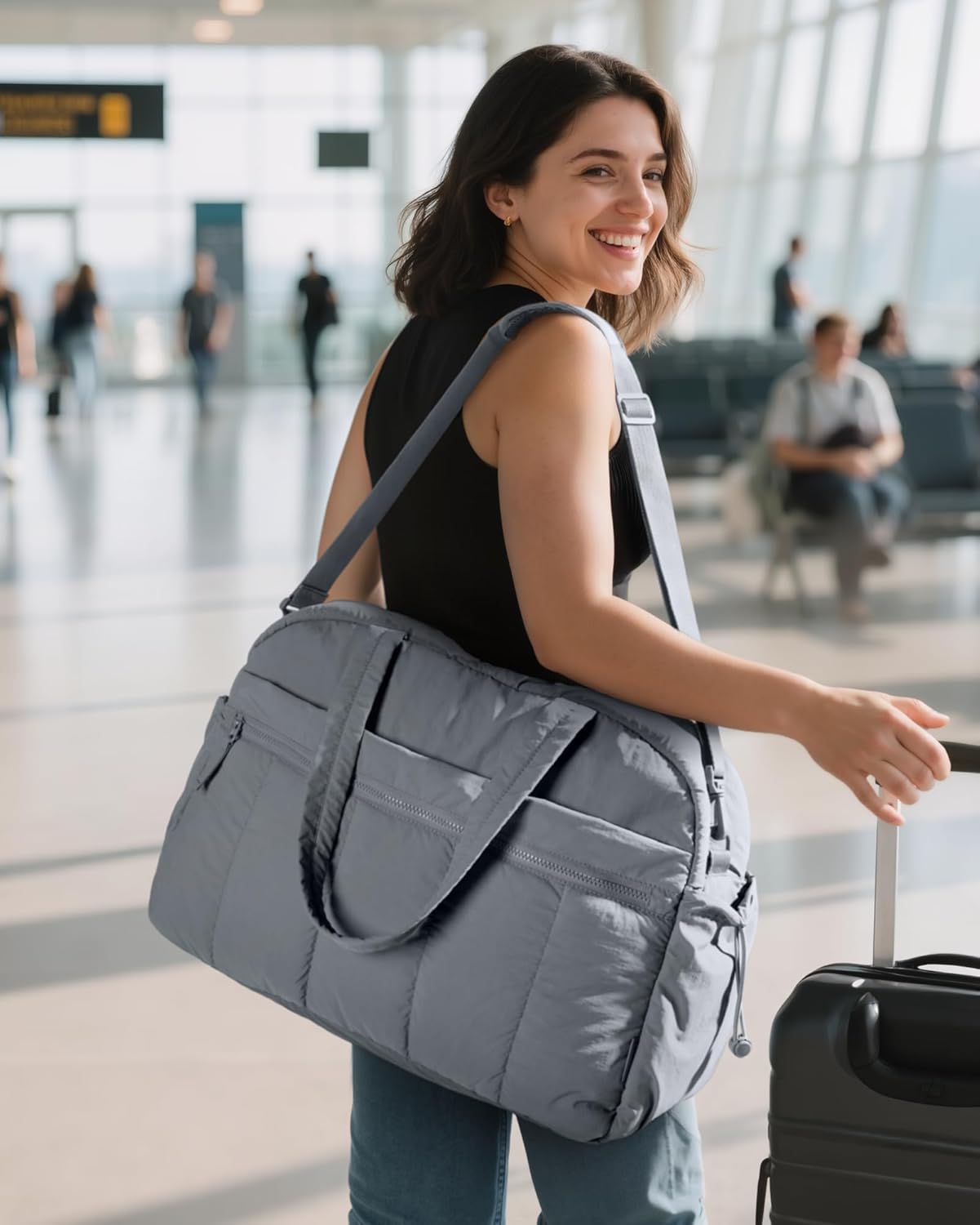 BAGSMART Gym Bag for Women, Duffle Bag for Travel with Wet Pocket, Lightweight Carry on Weekender Duffel, Water Resistant - Image 2