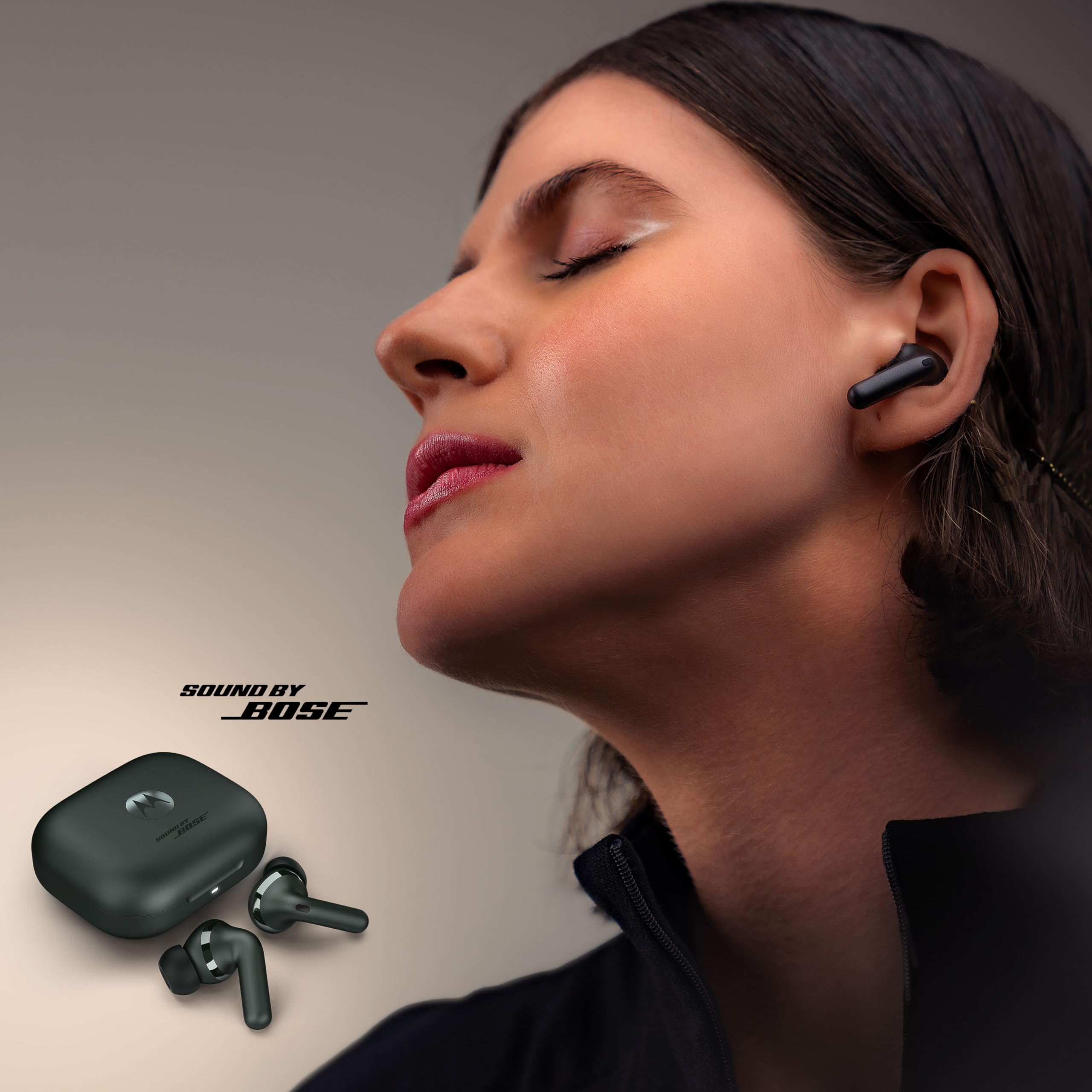 Moto Buds+ Orecchiette Bose - Sound Dynamico e Cancelleria - Dettaglio