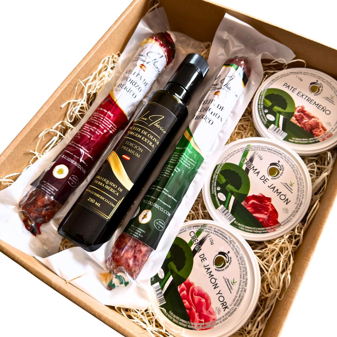LUX IBÉRICO - Cesta Gourmet Zurbarán - Patés y Embutido Ibérico | Velitas de chorizo y salchichón ibérico, tres patés extremeños y aceite de oliva virgen extra. Lista para regalar.