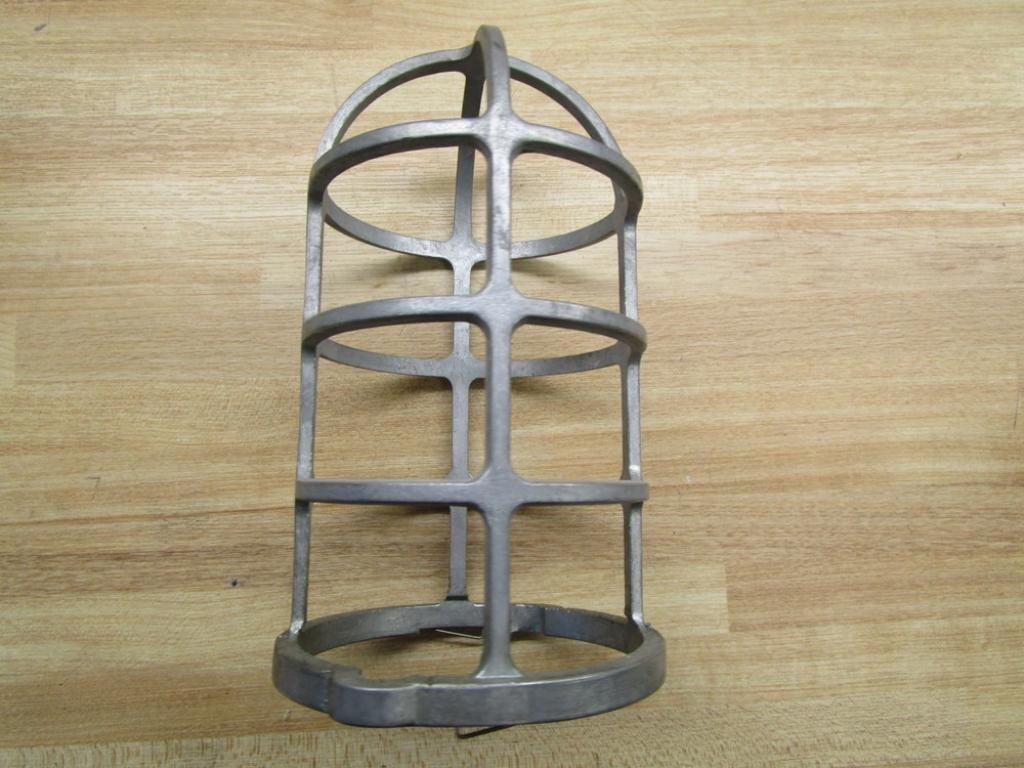 Cooper Crouse-Hinds TP7600 Light Fixture