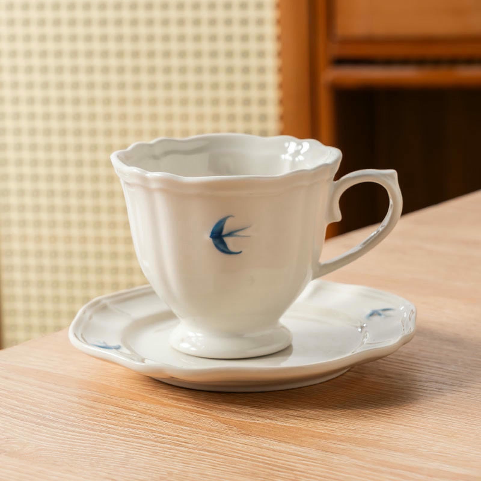 Assiette creuse en céramique avec motif hirondelle rétro