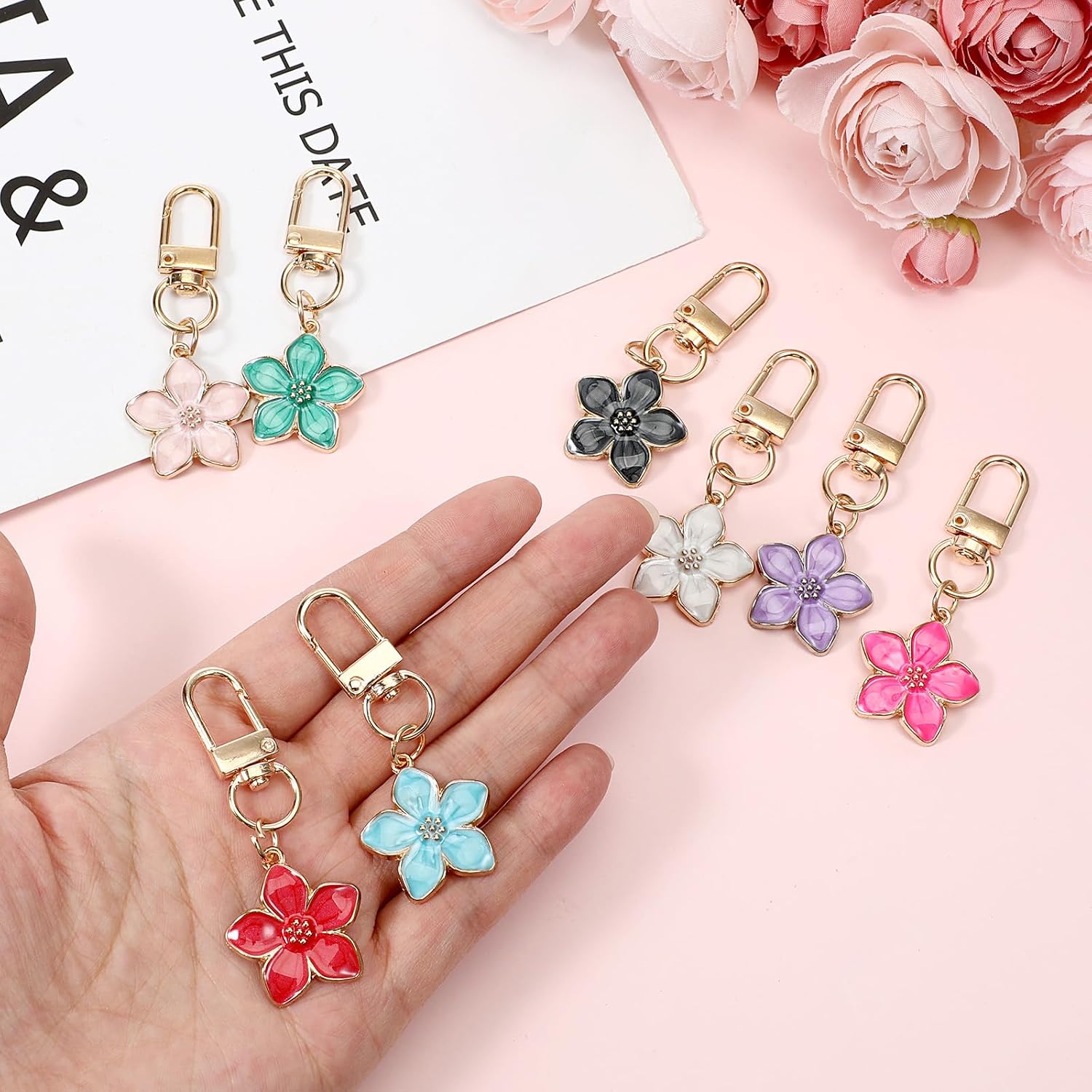 JJUNW 8 Pcs Cute Flower Keychain, Small Flower Keychain, Aesthetic Keychain Charms Flower-Key Chain Charm Bag Purse Charm for Handbags Backpacks Earphone Case Decoration Accessories