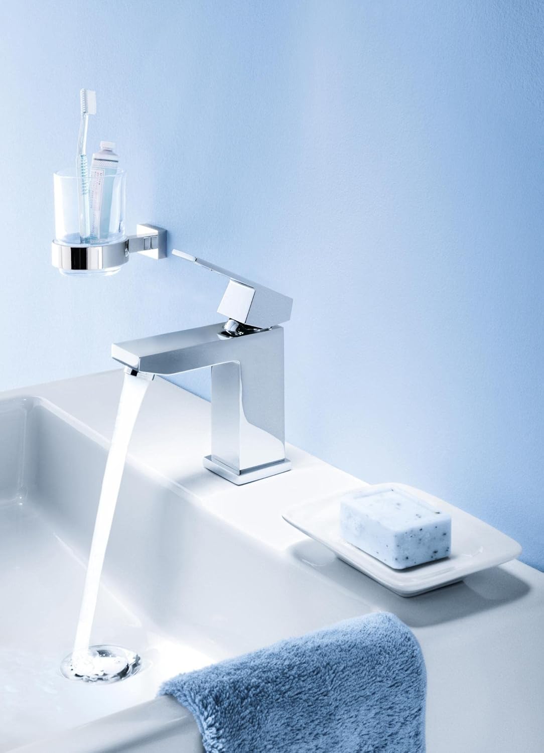 GROHE 23137000 Eurocube Pillar Tap (Smooth Body, Short Spout and Ecojoy)