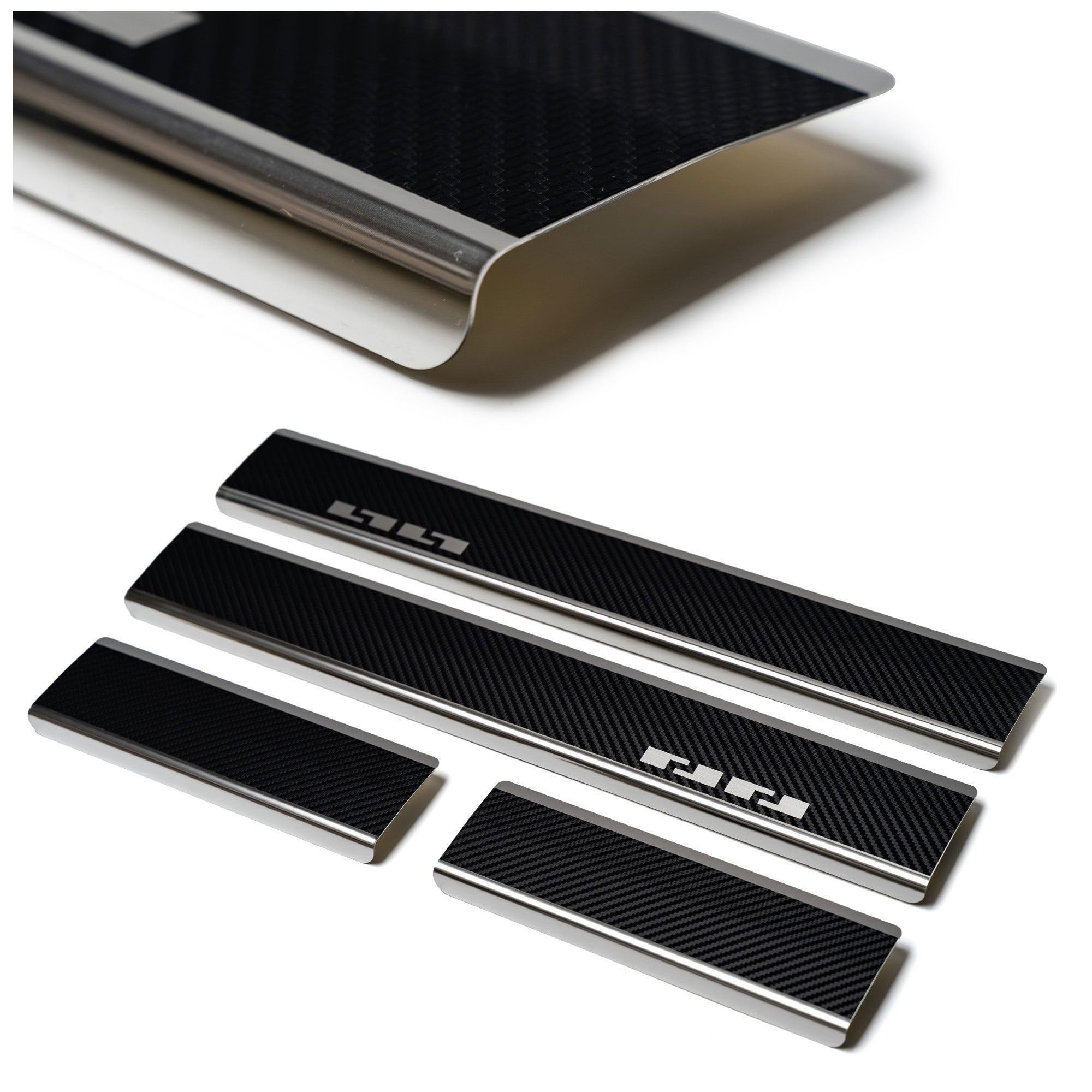CHROMEMASTER | Battitacco in Acciaio Inox Compatibile con Jaecoo Jaecoo 7 I 2023+ | Inox, Pellicola Vinilica Effetto Carbonio | Protezione Soglia Porta - Accessorio Auto Adesivo - Set da 4 pz pezzi