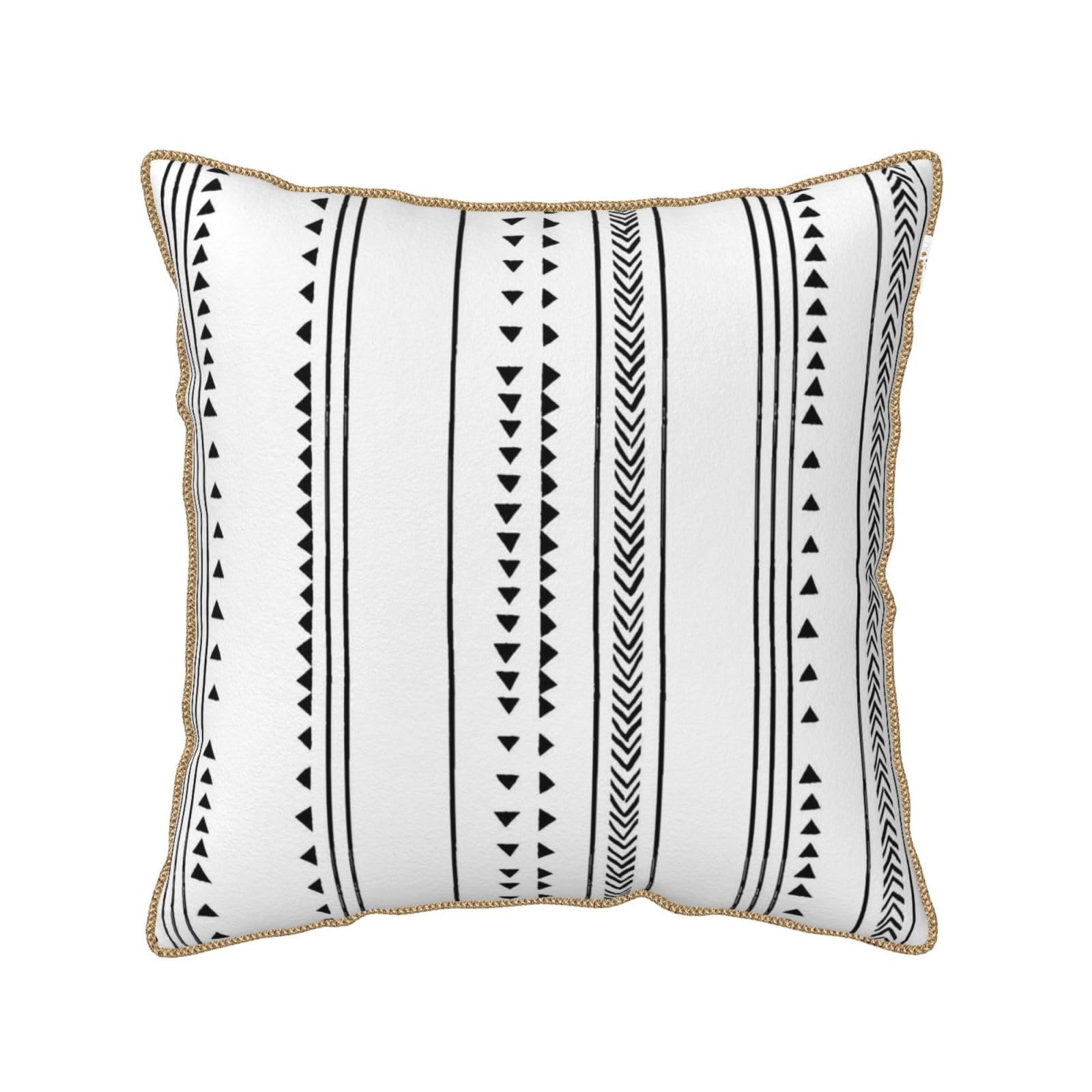 Housse de coussin bohème velours pour créer un coin lecture cocooning et chaleureux