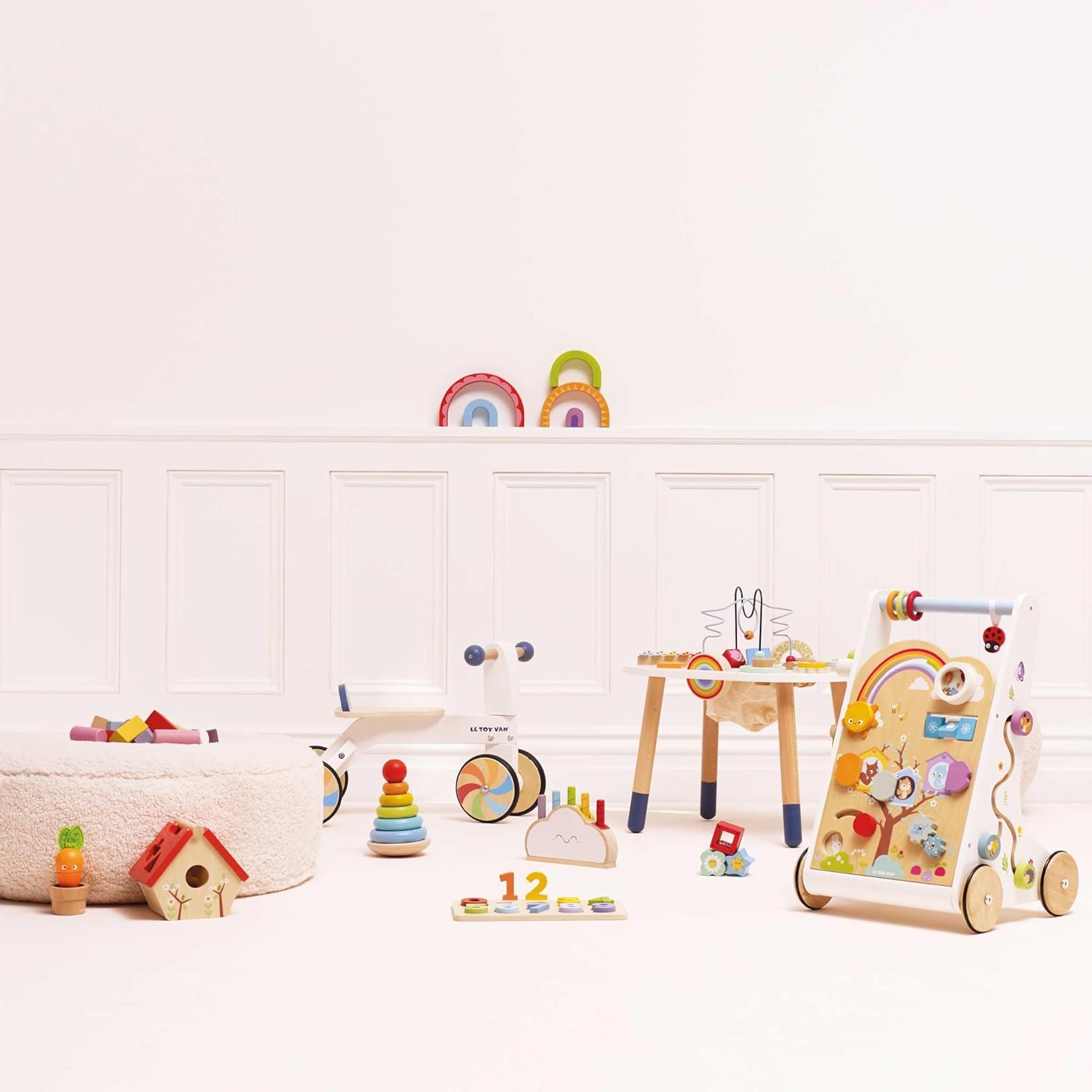 Le Toy Van Natural Wood Building Blocks – 60-Piece FSC® 100% Certified Sustainable Set – Classic Educational Toy with Smooth Edges