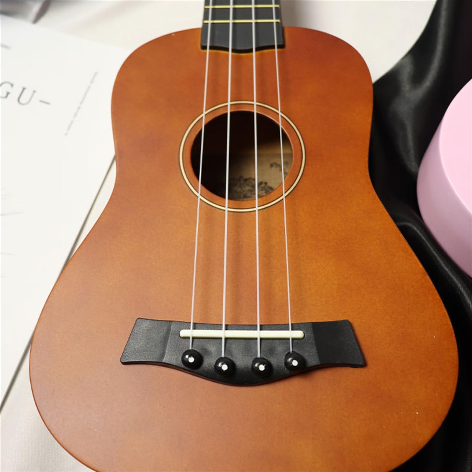 Amazon.co.jp: 21 インチ ウクレレ バスウッド 初心者 4 弦ギター(Pink