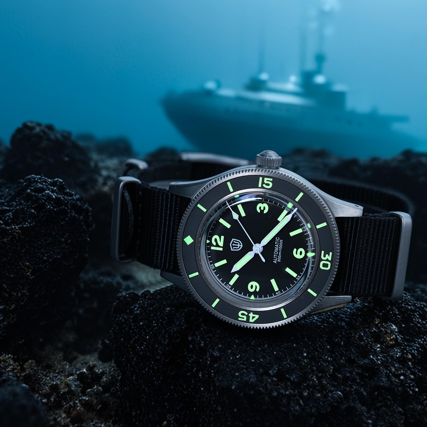 watchdives Montre de plongée automatique vintage WD50 Fathoms NH35 NH38 - Verre incurvé de 40 mm - Étanche à 300 m - Cadran noir avec bracelet en nylon