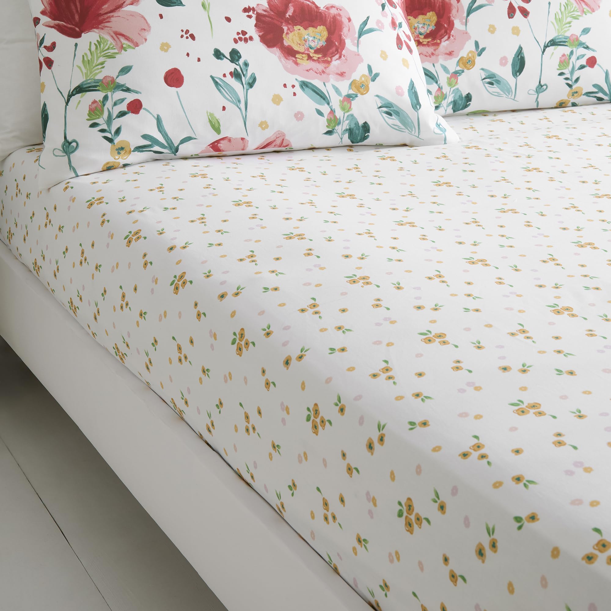 Abstract Poppy White Fitted Sheet Super King 180 x 200cm – Easy‑Care Deep‑Fit Bed Sheet with Floral Poppy Design, Soft Breathable Fabric for Super King Mattress