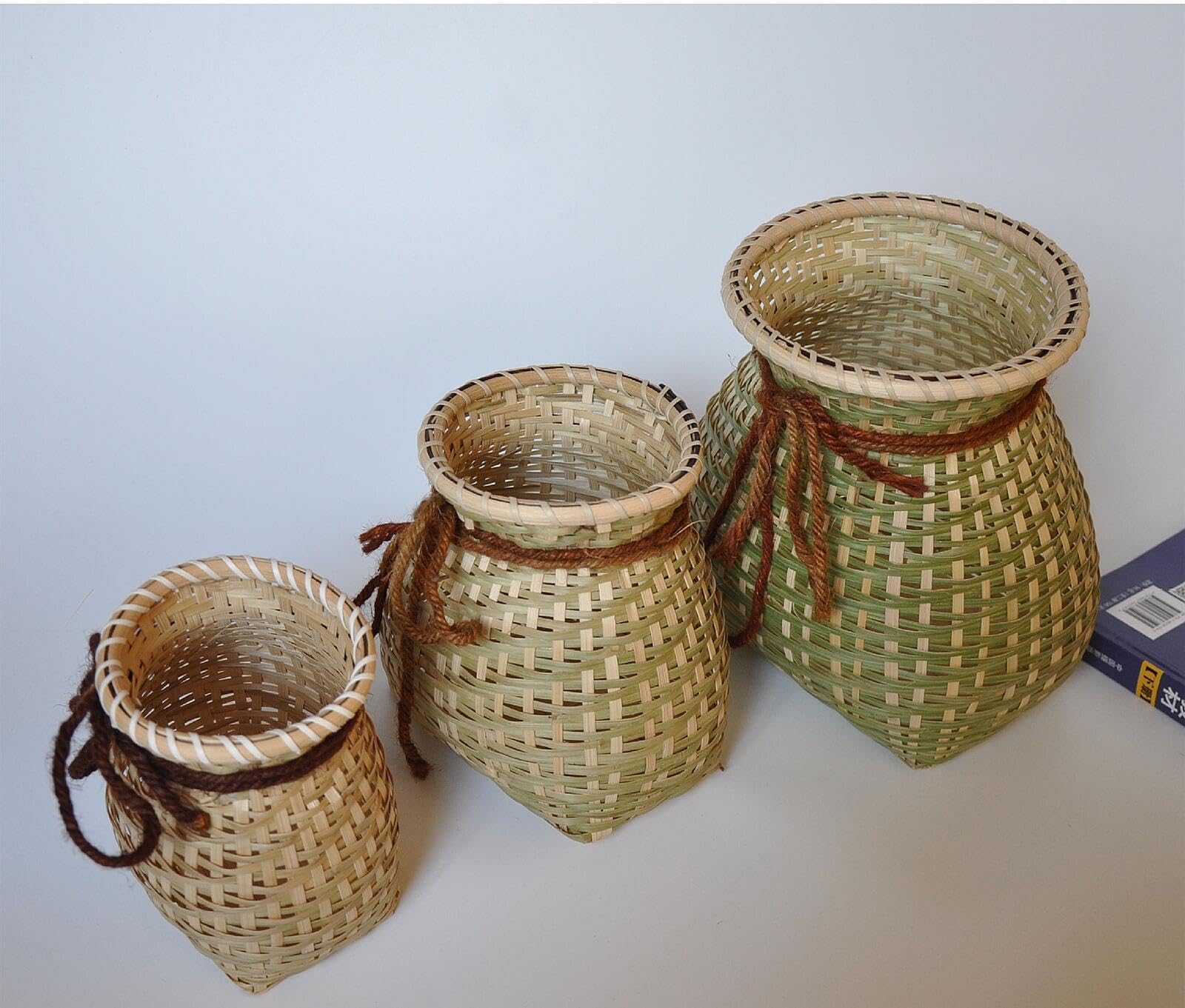 ☆竹阿弥/刻【竹編み花かご 掛花入】魚籠(びく)のような