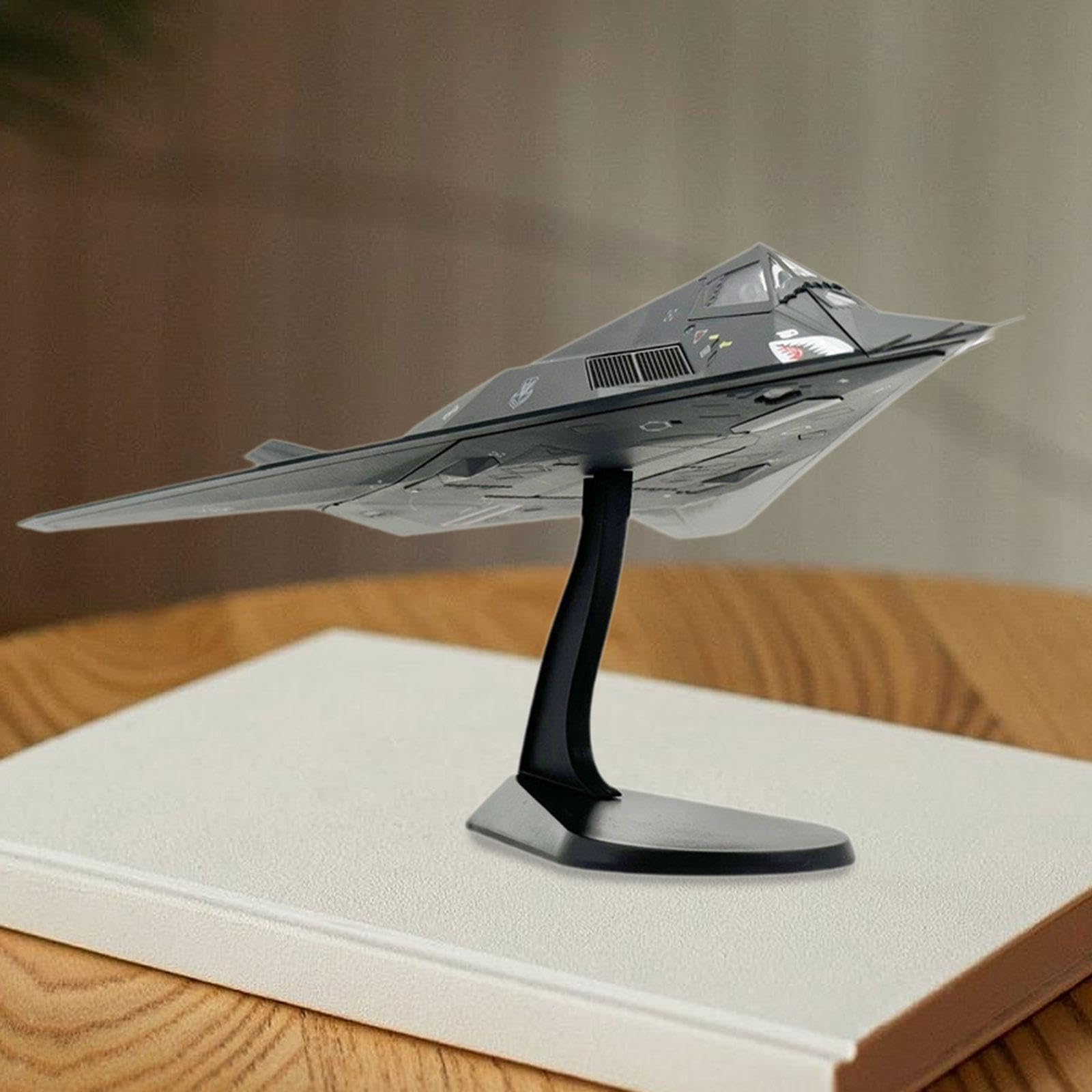 ZheElen Modèle d'Avion de Chasse Simulation 1:72 pour Café, Bureau, Bar