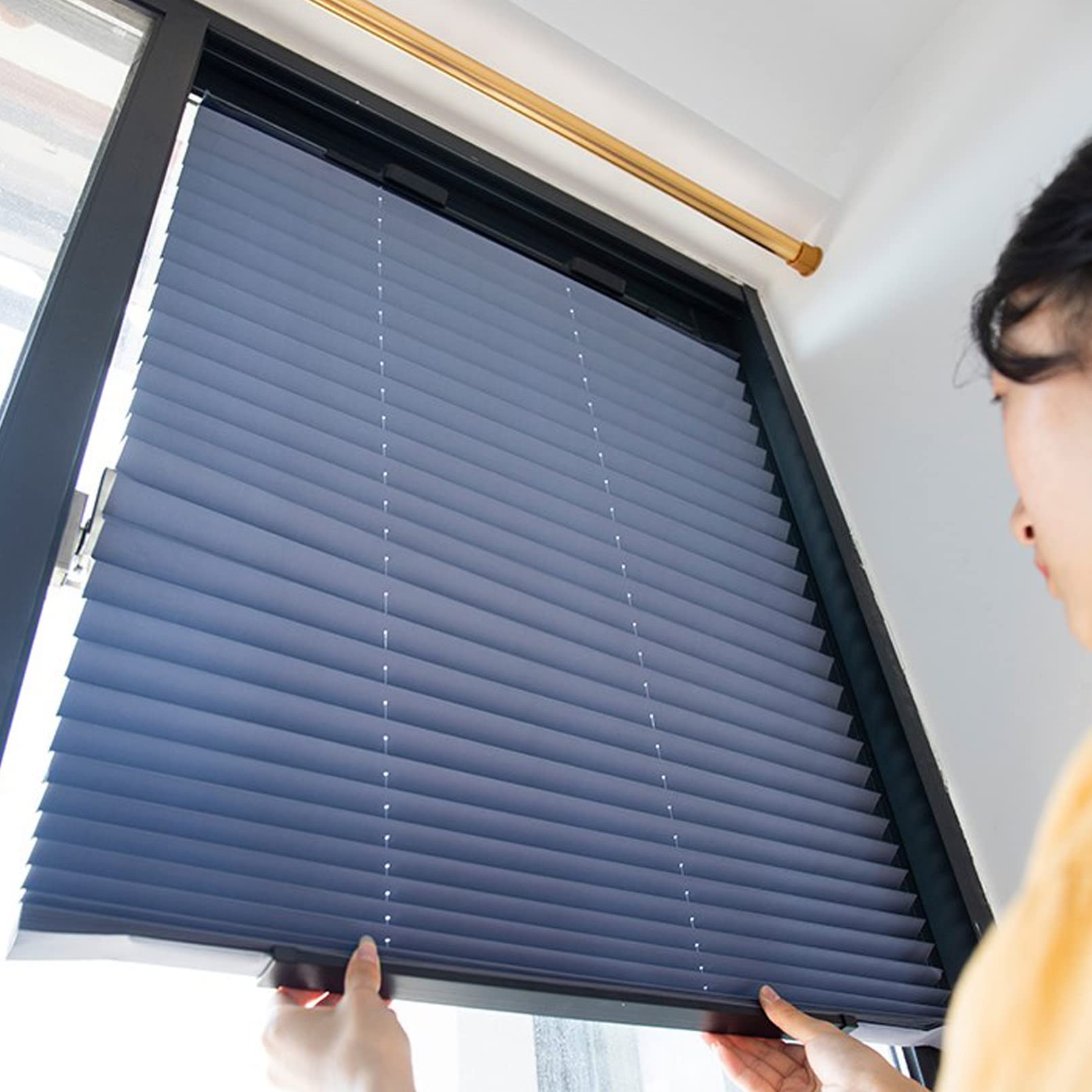 Saugnapf-Rollos ohne Bohren, Verdunkelungsrollo, Plissee-Rollo for Sichtschutz, Sonnenschutz for den Balkon, einziehbar, ohne Bohren, for Grass Home(65x145cm/25x57in)