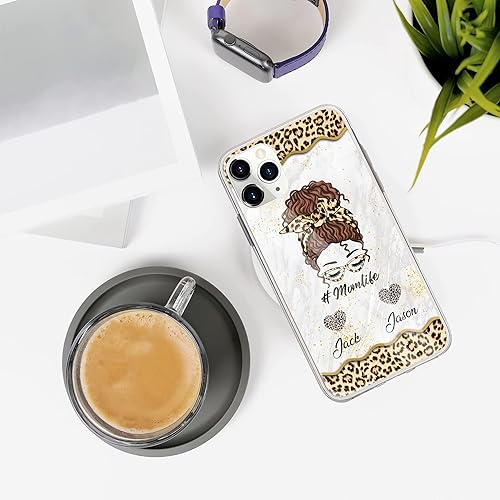 Miniatura 4 de Funda personalizada para teléfono con texto en inglés "Mom Life", diseño de leopardo y moño, 2 niños con nombre de 1 a 5 niños, compatible