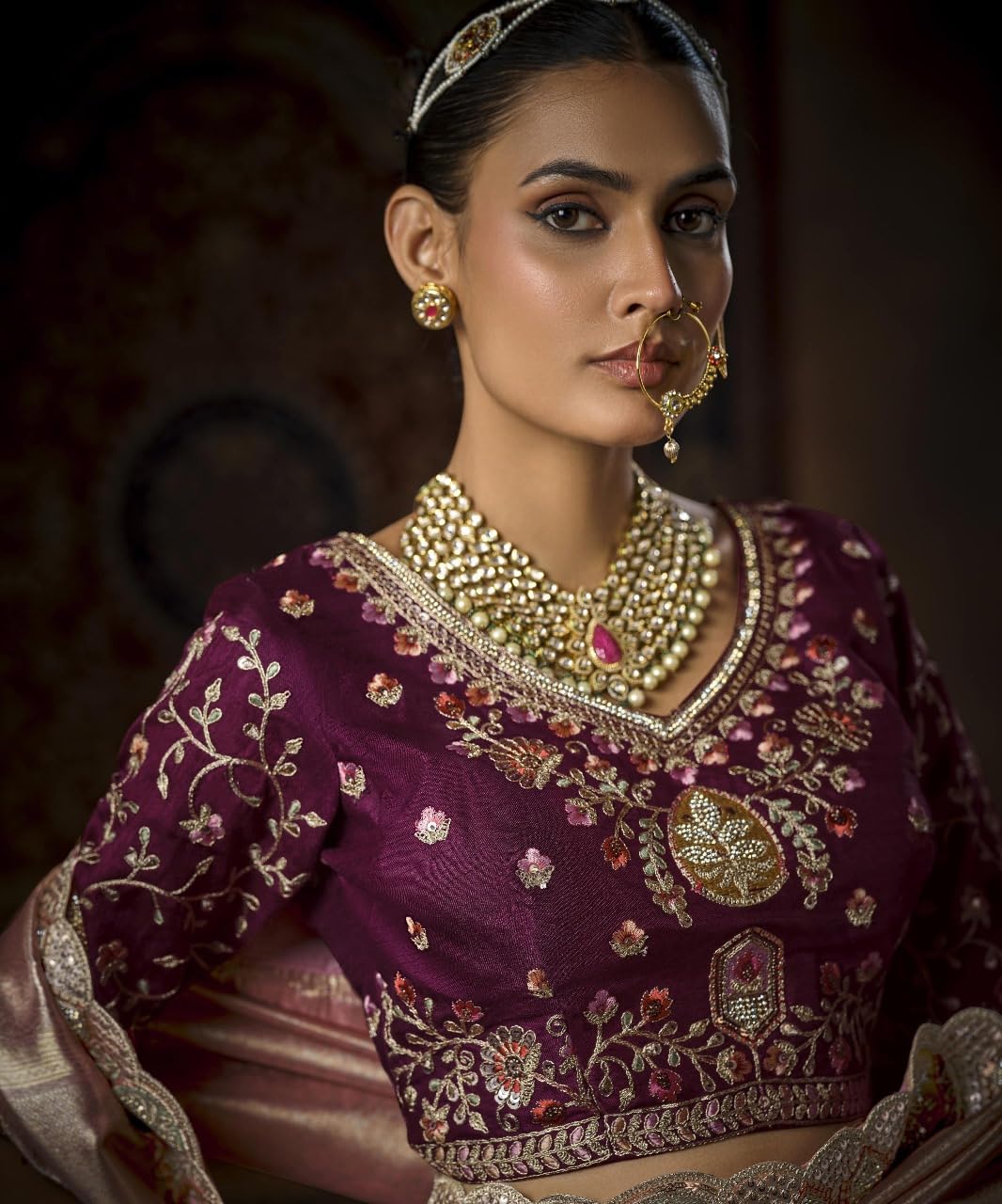 Tessuto di seta delle donne Emboridery Cut Work Wedding Wear Saree 15797