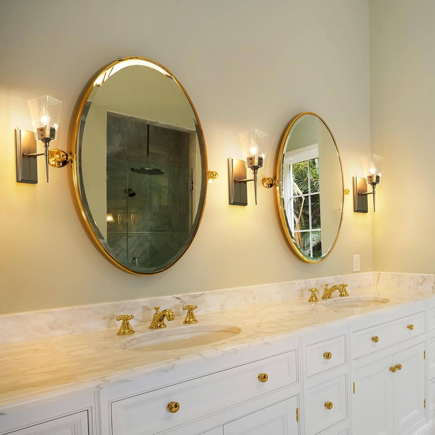 Gold Wall Sconce, Modern 1-Light Bathroom Vanity Light Fixtures with Seeded Glass Shade for Bedroom, Living Room, Kitchen and Hallway (Light Gold Finish)
