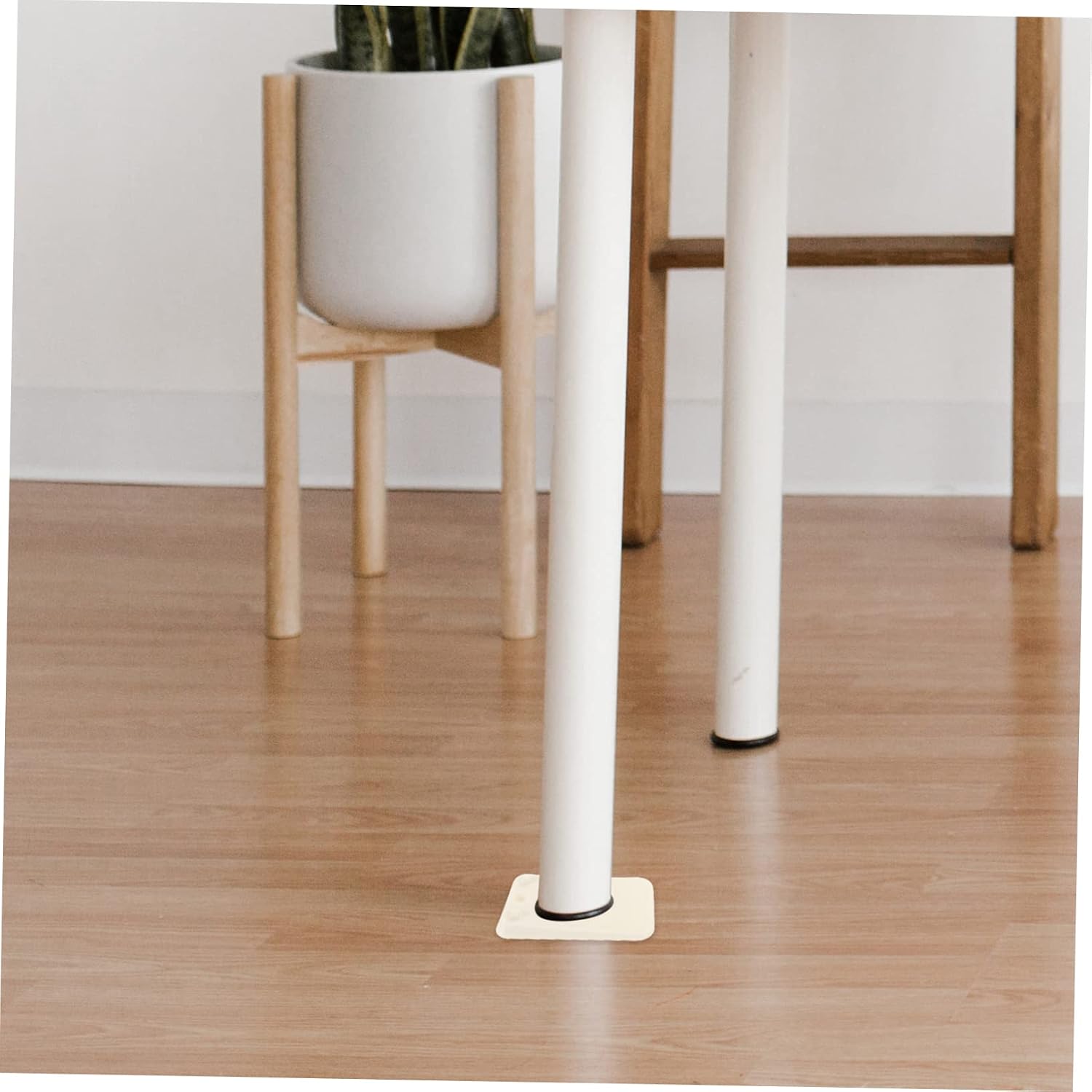 60 Pcs Plastic Mat Door Wedges Furniture Leg Protection Leveler Door Stop Construction Shims Toilet Shims for Leveling Furniture Leveling Pads Furniture Levelers Clear Table Shims