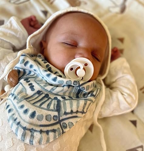 Vista 4 de Crane Baby Soft Muslin Baby Bib Set, 100% Organic Cotton Baby Bibs