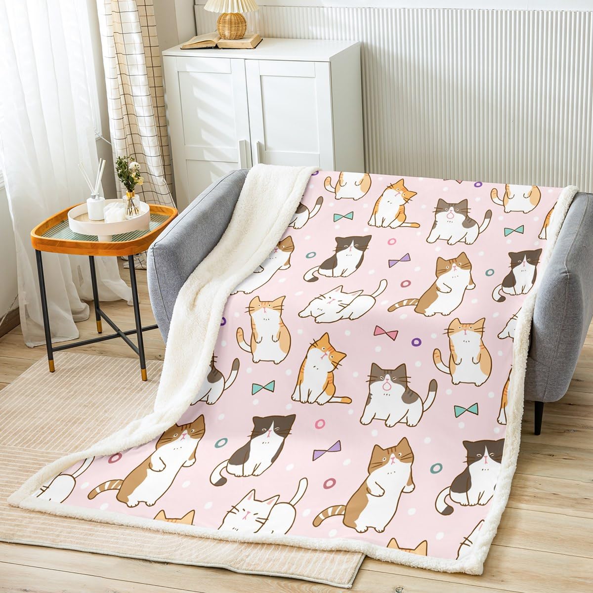 Manfei Kawaii Cats Throw Blanket Cartoon Animal Theme Blanket for Couch Sofa Cute Cartoon Cat Bed Blanket for Kids Boys Girls Room Decor Soft and Breathable (50 x 60 Inches)
