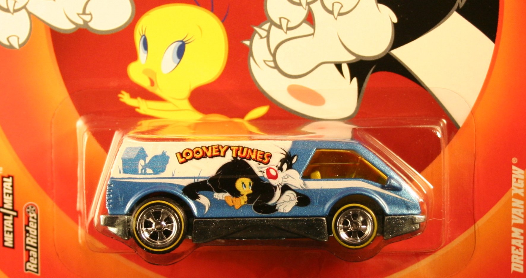 Amazon.com: Hot Wheels, Looney Tunes Die-Cast Vehicle, Sylvester
