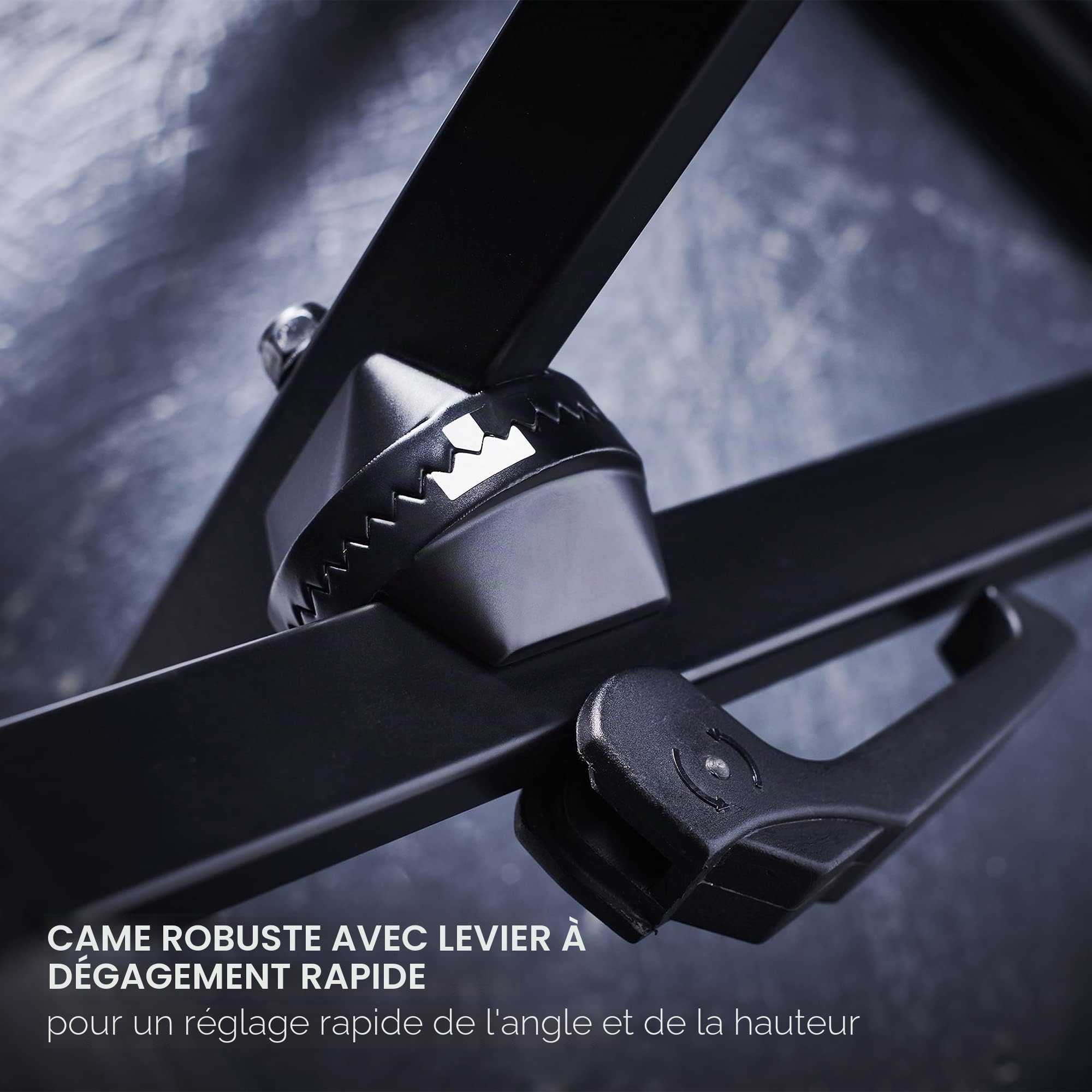 BOSS Support d'ampli à inclinaison réglable BAS-1 avec bras de support télescopique, pour amplis guitare combos ouverts ou fermés. Se replie à plat pour le stockage et le transport.