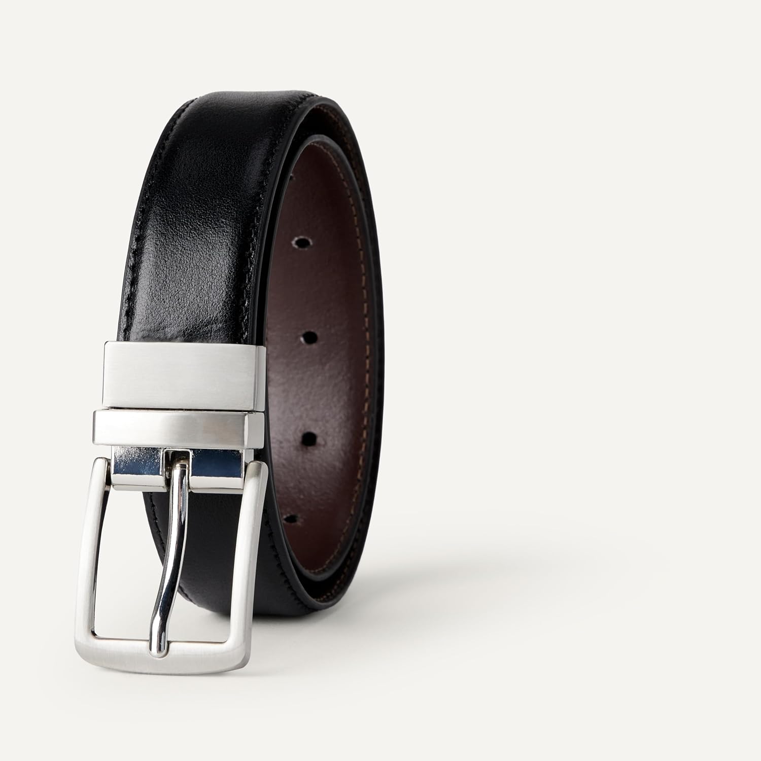 Amazon Essentials Boys' Reversible Leather Dress Belt for Kids - Image 2