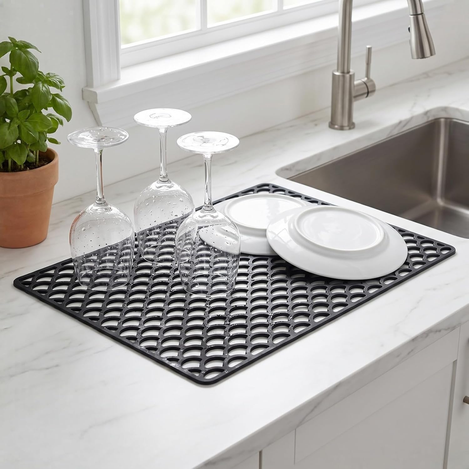 SHINEOFI Black Silicone Sink Protector Mat 18 x 13 Inch, Flexible Non-Slip Heat Resistant Drying Pad, Multi Purpose Dish Mat for Kitchen Countertops & Bathroom Sinks