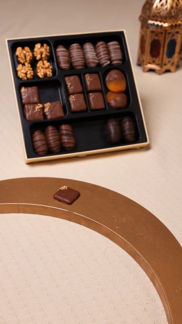 6点セット❣️Patchi アソートミルクとダークチョコレート 250g Amazon.com: Patchi Ballotin Milk Chocolate Gift Box (0.5lb) Pack