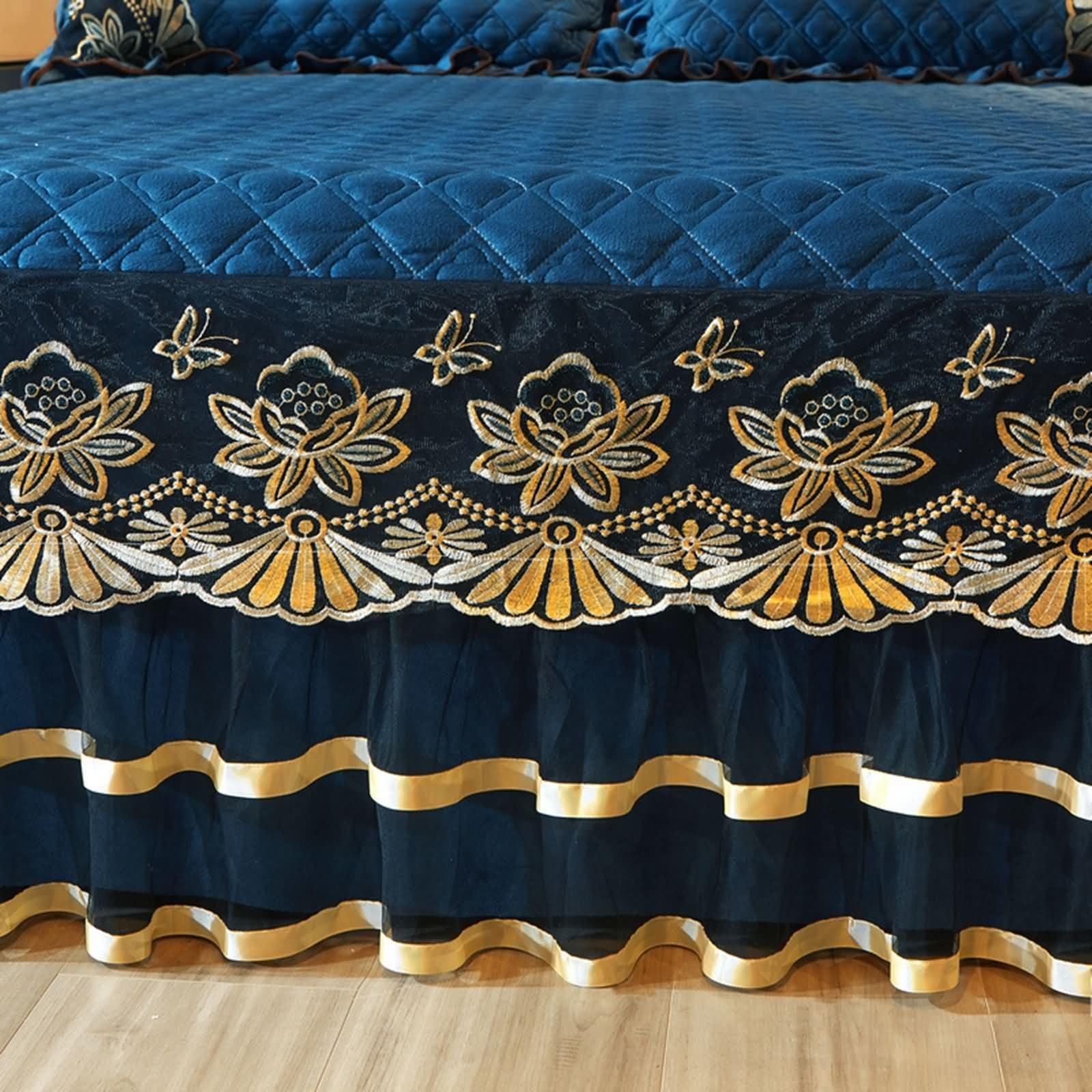 Komplet 3-częściowy zestaw gumek z poliestru, elastyczne, jednokolorowe z haftowanym wzorem koronki, 200 x 220 cm + 2 poszewki na poduszkę, niebieskie morskie