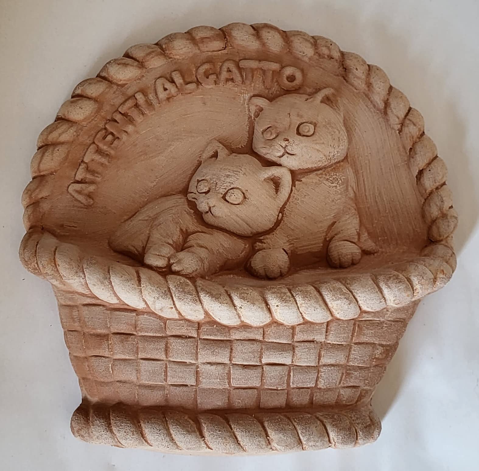 Generico Attenti al Gatto in Terracotta Pannello Decorativo Parete Fatto a Mano in Italia Diametro 22 cm Altezza 22 cm