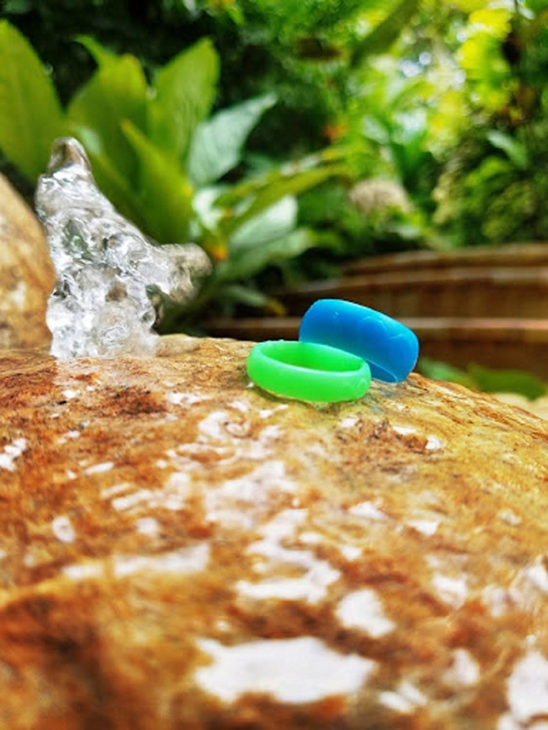 KUSI Silicone Wedding Ring Band for Women Committed to Active Lifestyle, Infinity Bands, Rubber, Comfort Fit, Black, Glow in The Dark and More, Singles and 4 Pack Sets