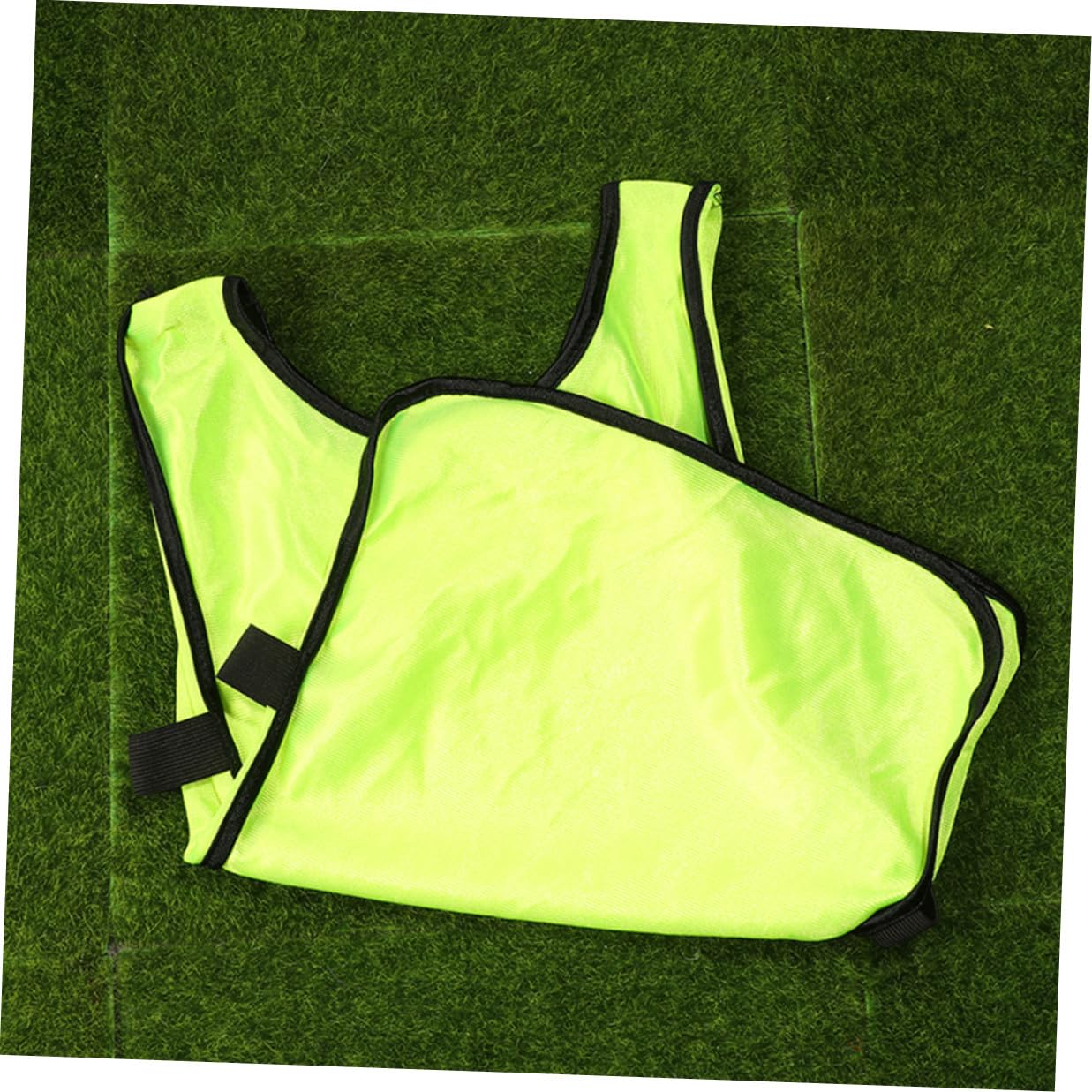 Gilet Sportivi da Allenamento Calcio 12 Pezzi in Poliestere Traspirante Lavabili, Pettorine da Calcio Leggere e Comode per Ragazzi e Ragazze, per attività Outdoor e Giochi di Gruppo