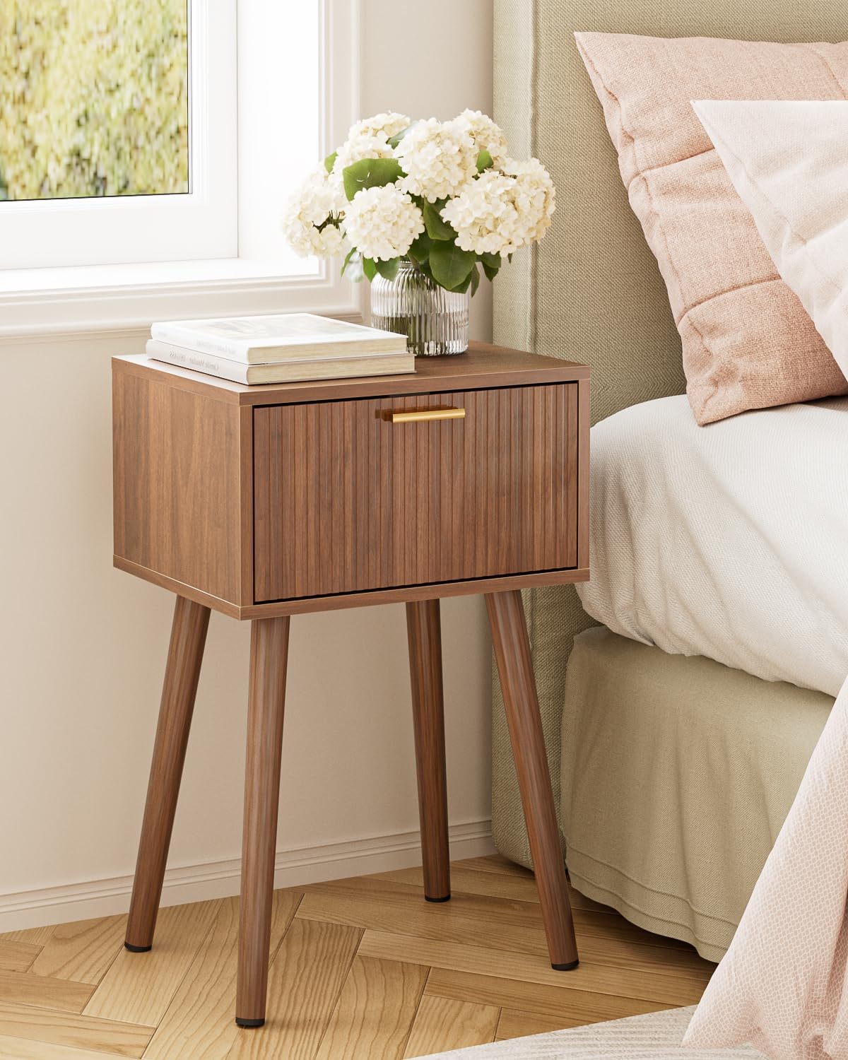 Night Stand Set 2, Walnut Nightstand with Fluted Doors, Small Modern Mid-Century Bedside Table for Bedroom, End Table for Living Room