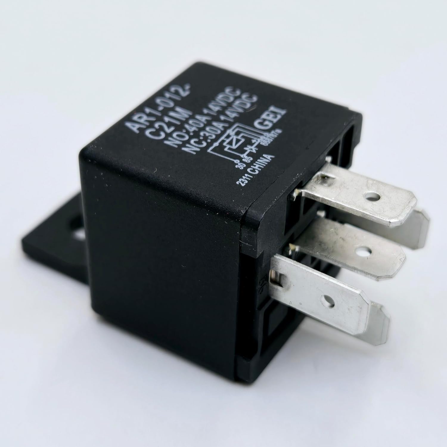 12 Volt 30 Amp 14VDC Multi-Use Relay with Diode for Starter, Fuel Pump, Brake Light, ECM or Ignition: Fits 1991-2007 Harley Touring, Softail, Dyna, FXR, Sportster with Diode - Replaces HD# 31504-91A/B