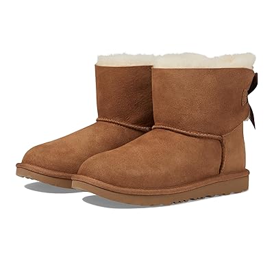 UGG Kids Mini Bailey Bow II (Little Kid/Big Kid) Girls Shoes Chestnut