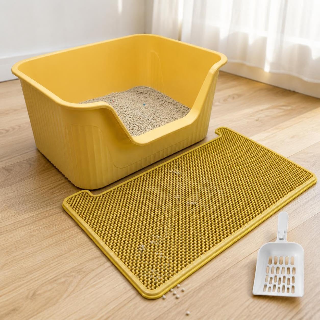 Offene Katzentoilette mit Spritzschutz