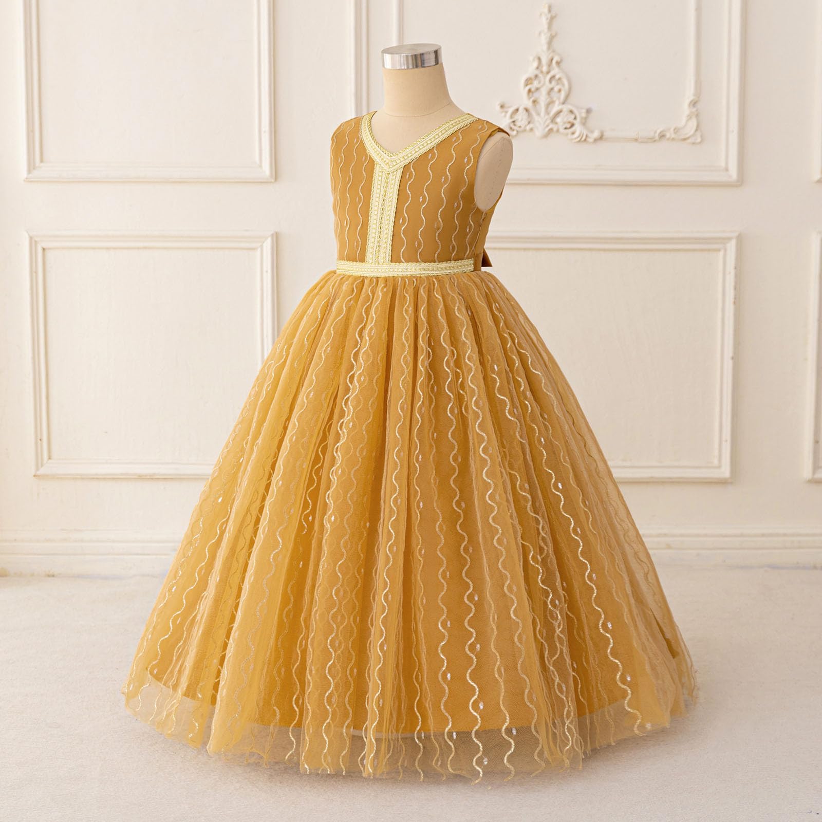 Genérico Vestido de Princesa con Bordado de Hilo Dorado para niñas, Elegante y Brillante para actuaciones Escolares y Fiestas, Falda de Tul Suave y Forro Interior cómodo, Tallas 2-12 años