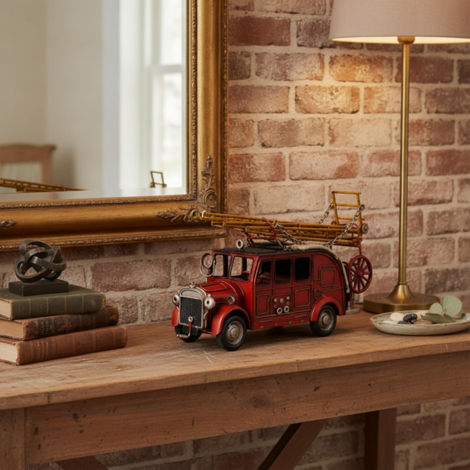 harayaa Leiter Feuer Fahrzeug Oldtimer Metall Feuerwehrauto Modell Retro Feuerwehrwagen Dekofigur Sammlerstück aus Eisen mit Stabilem Aufbau für Wohnzimmer