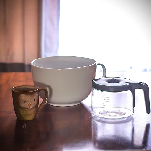 Miniatura 6 de Allures & Illusions Taza de café gigantesca, taza de café más grande del mundo (9 x 5 pulgadas), color blanco (GIANT-COFFEE-SM)