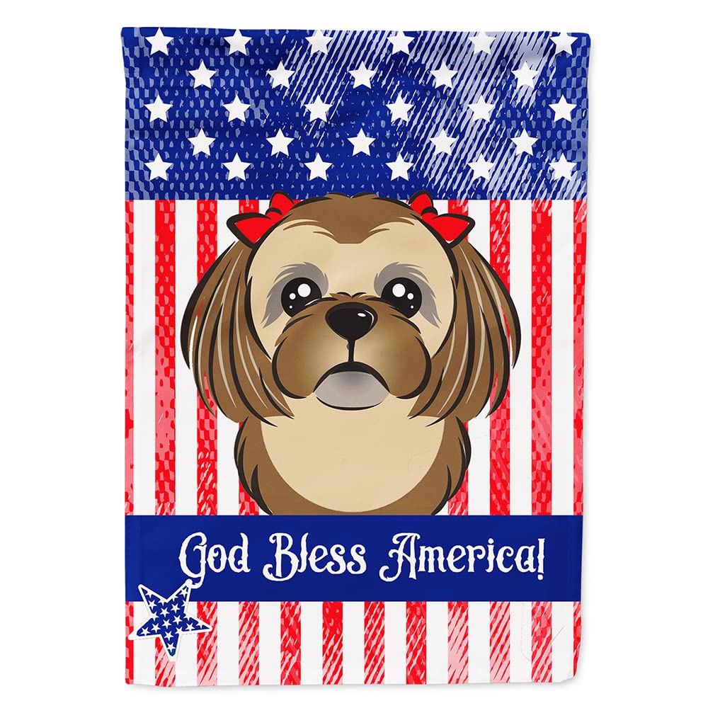 Caroline’s Treasures Drapeau Américain God Bless Avec Shih Tzu Marron – Taille S 28x38cm – Double Face Pour Jardin Ou Porche