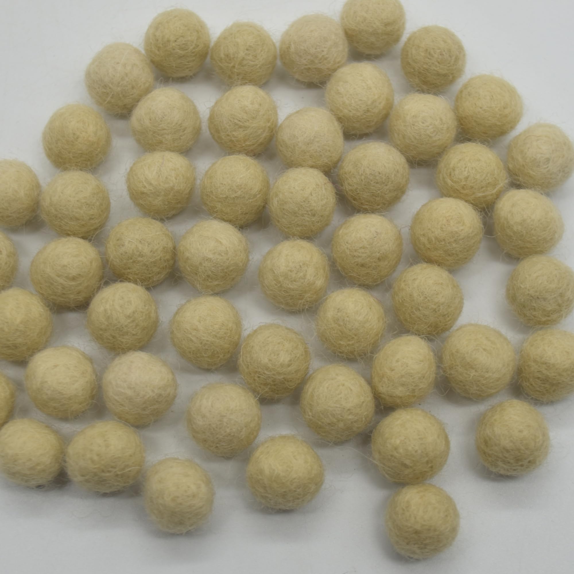 Oriental Direct based in Yorkshire 100% Wool Felt Balls - 100 Felt Balls - 1cm - Champagne