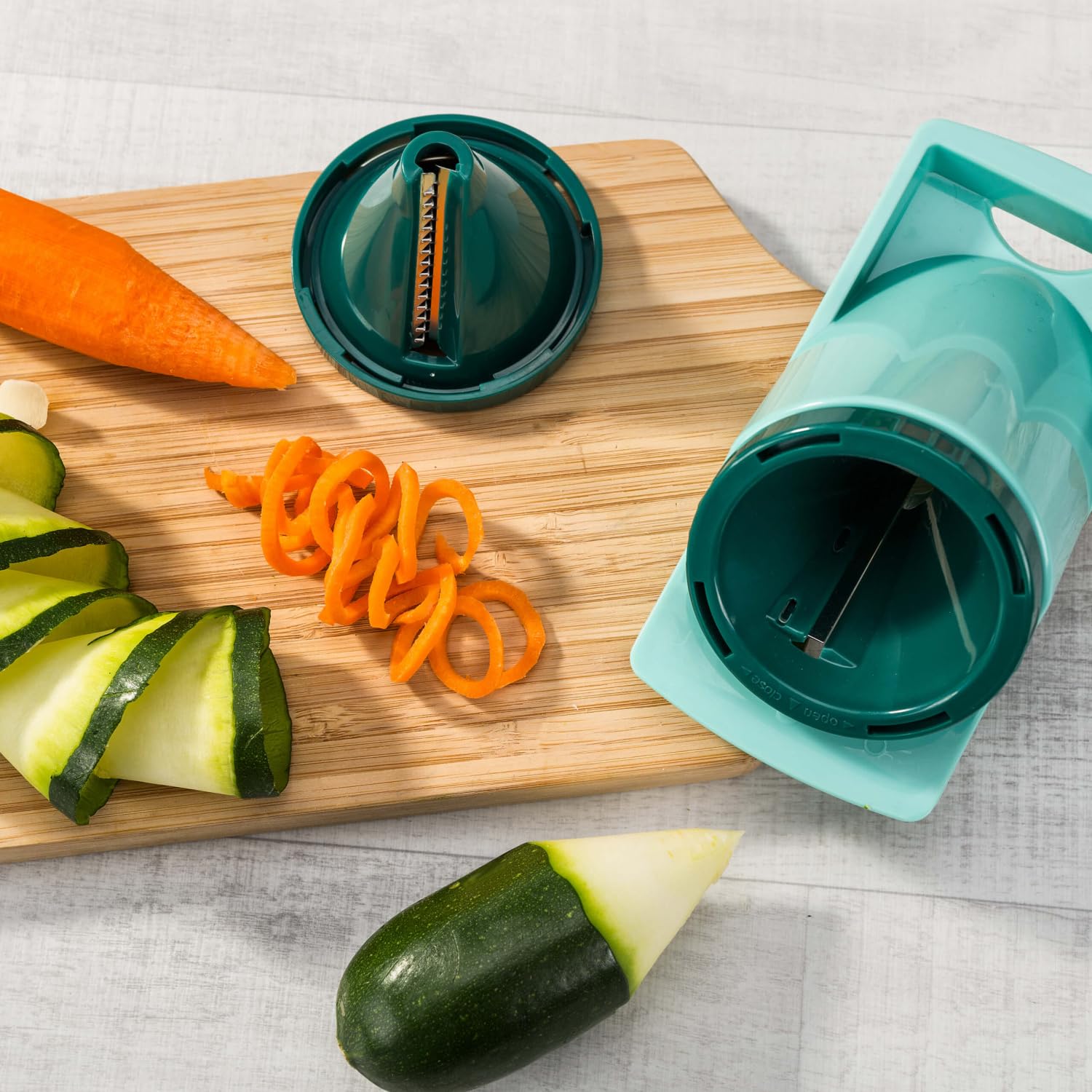 Genius Nicer Dicer Fusion Julietti inkl. Gratis Reib-Einsätze und Nicer Twist (Set 34-TLG.)