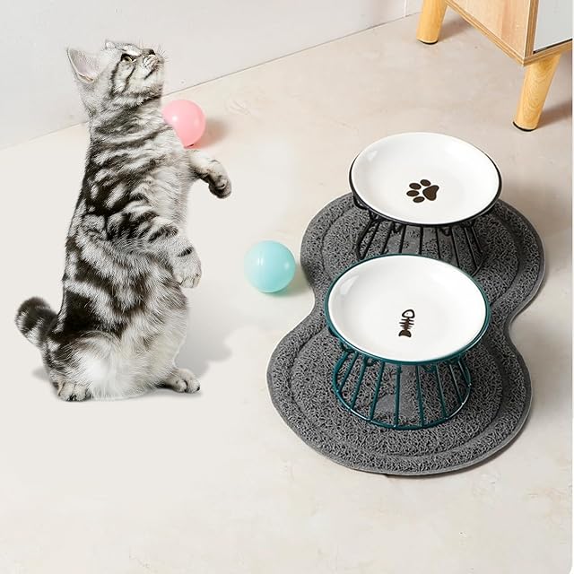Foto 6 de 6 de Alfombrilla de Comida Para Mascotas Gris 45 x 26 cm - Antideslizante Para Comedero de Gatos y Perros