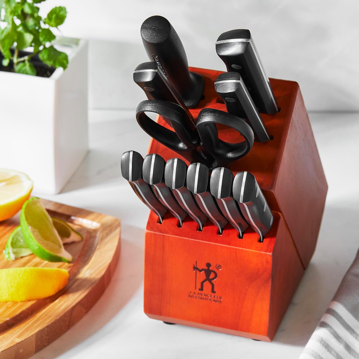 HENCKELS Dynamic Razor-Sharp 12-Piece Knife Set, Chef Knife, Bread Knife, Steak Knife, German Engineered Informed by 100+ Years of Mastery, Cherry