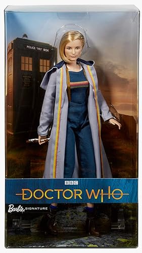 Barbie Doctor Who Thirteenth Doctor con destornillador sónico muñeca coleccionista